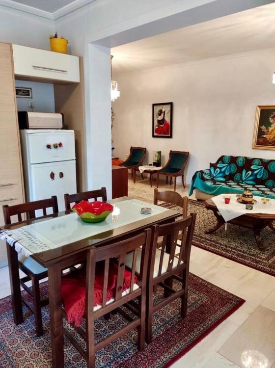 Marys House , Lovely 2-Bedroom Apartment Tesalonika Bagian luar foto
